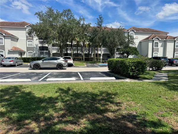 14049 FAIRWAY ISLAND DR #125, Orlando, FL 32837