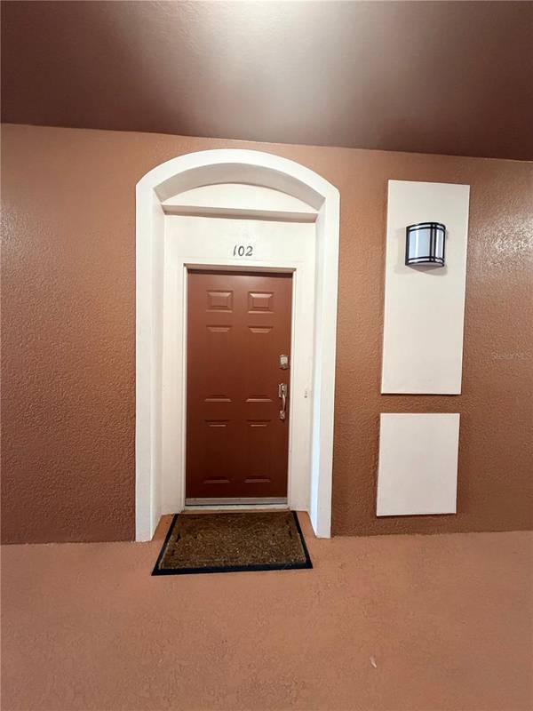 8300 PORTOFINO DR #102, Davenport, FL 33896