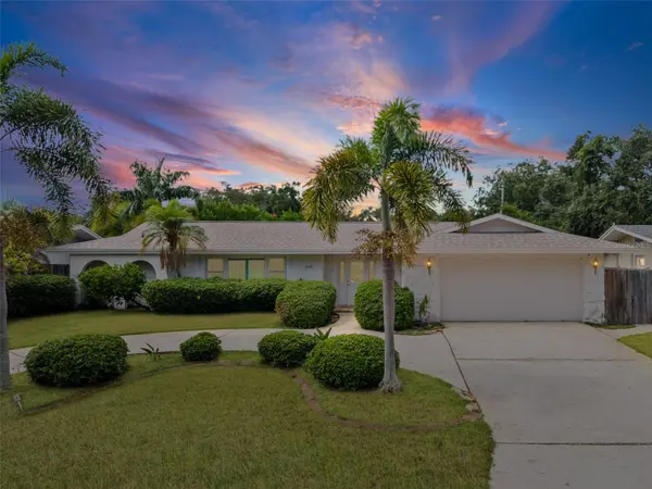 1570 HIGH BLUFF DR, Largo, FL 33770