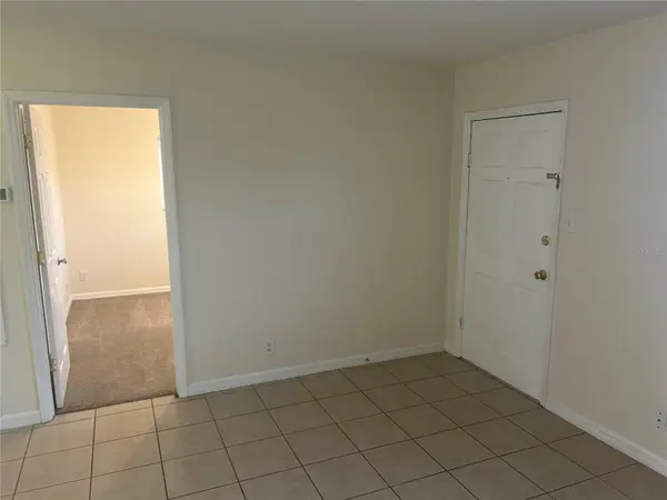 413 MARYLAND TER, Deland, FL 32724