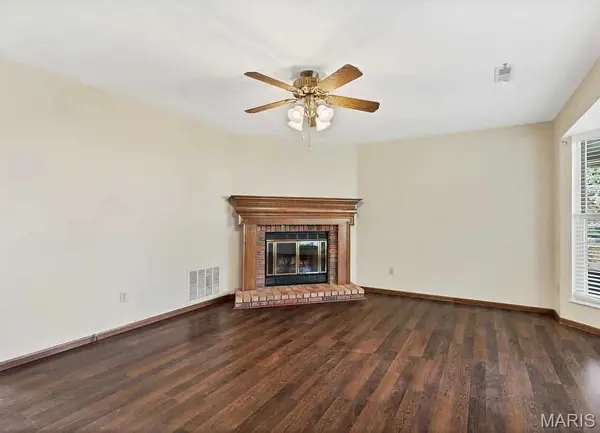 1241 Monaco LN, St Charles, MO 63303