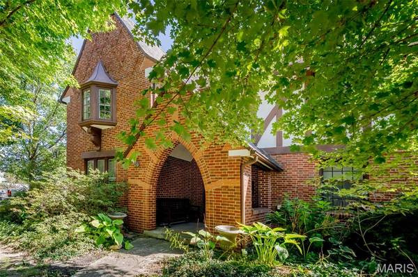 212 Macarthur ST, Washington, MO 63090