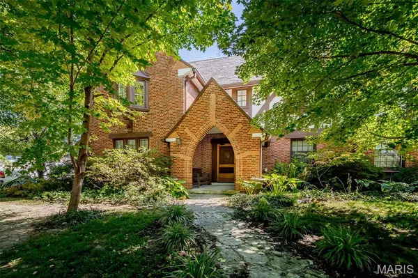212 Macarthur ST, Washington, MO 63090