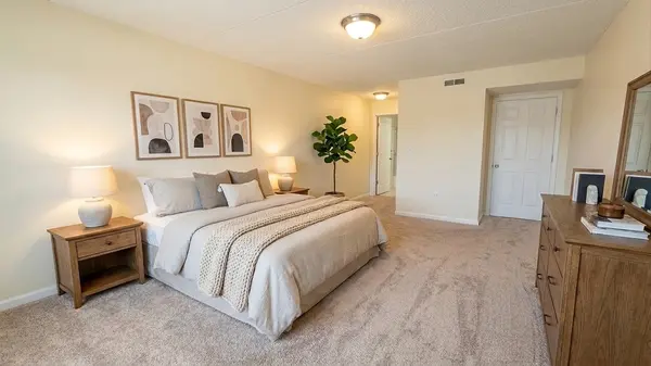 6759 W Forest Preserve AVE #306, Chicago, IL 60634