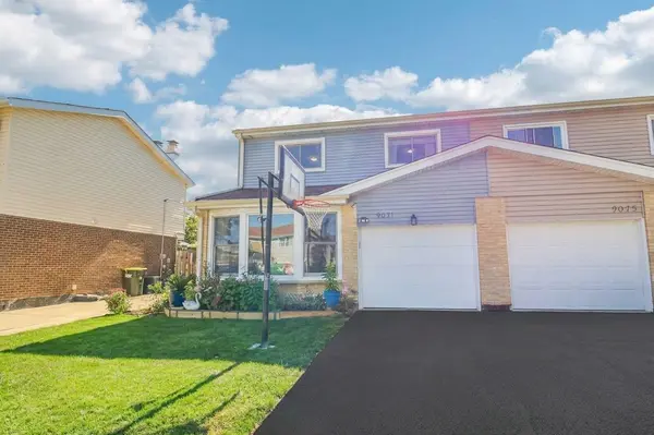 9041 W Oaks AVE, Des Plaines, IL 60016