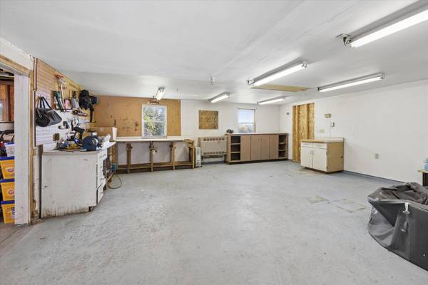 3215 Garfield ST, Clinton, IA 52732