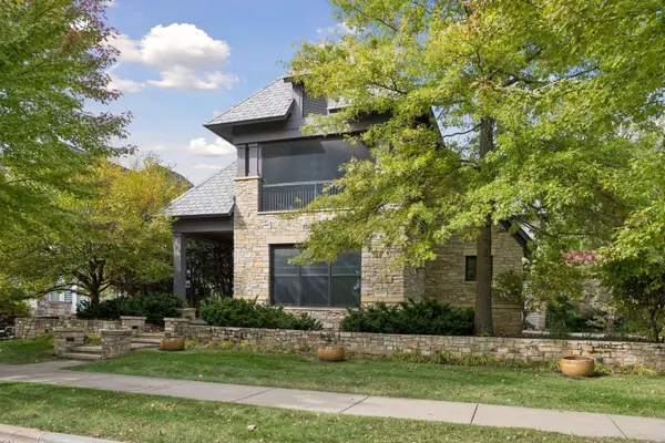 2224 Portico GN, Wayzata, MN 55391