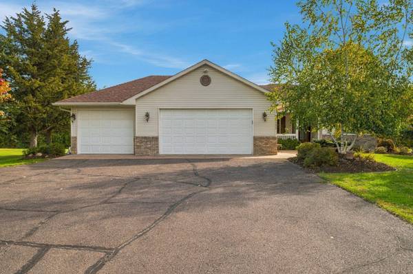 24125 Miller AVE, Chisago City, MN 55013