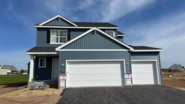 1737 Bobcat WAY, New Richmond, WI 54017
