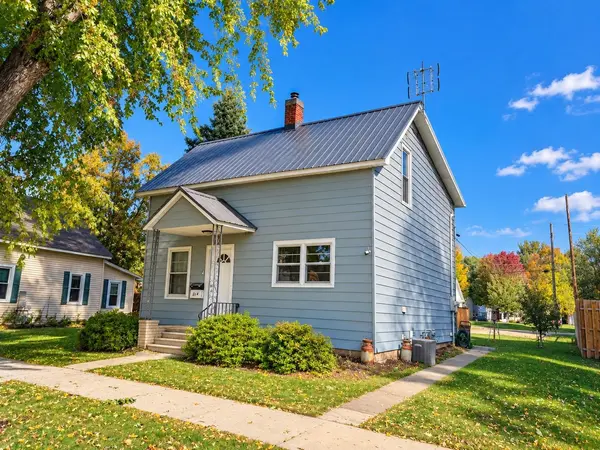 1314 Tainter ST, Menomonie, WI 54751