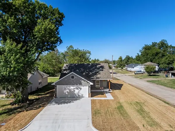 202 W Rosa ST, Shawnee, OK 74804
