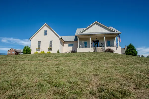 629 Winding Creek Way, Walland, TN 37886