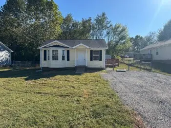 124 Grant Ave, Oak Grove, KY 42262