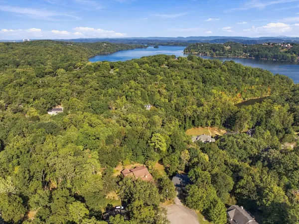 2000 River Bluff Drive, Hixson, TN 37343