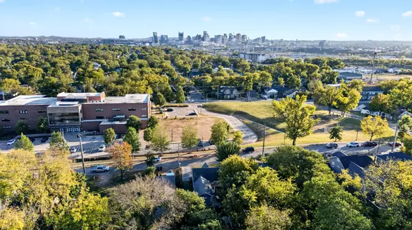 123 Eastmoreland St, Nashville, TN 37207