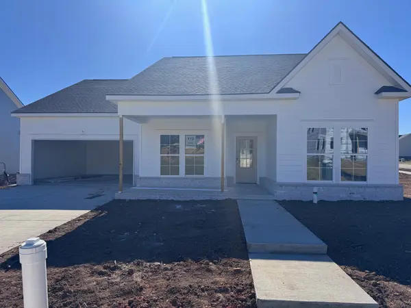 2236 Headwaters Dr, Spring Hill, TN 37174