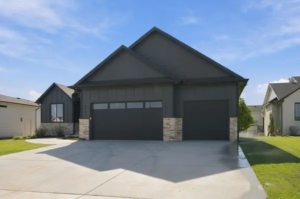 4989 N Emerald Ct, Maize, KS 67101