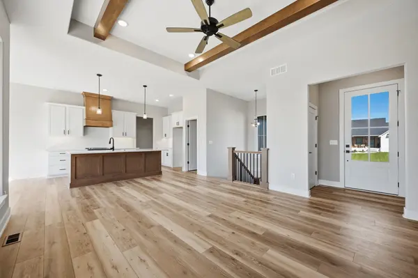 4989 N Emerald Ct, Maize, KS 67101