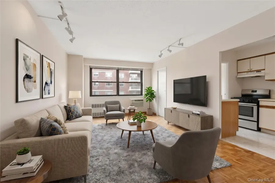 39-60 54th ST #8X, Woodside, NY 11377