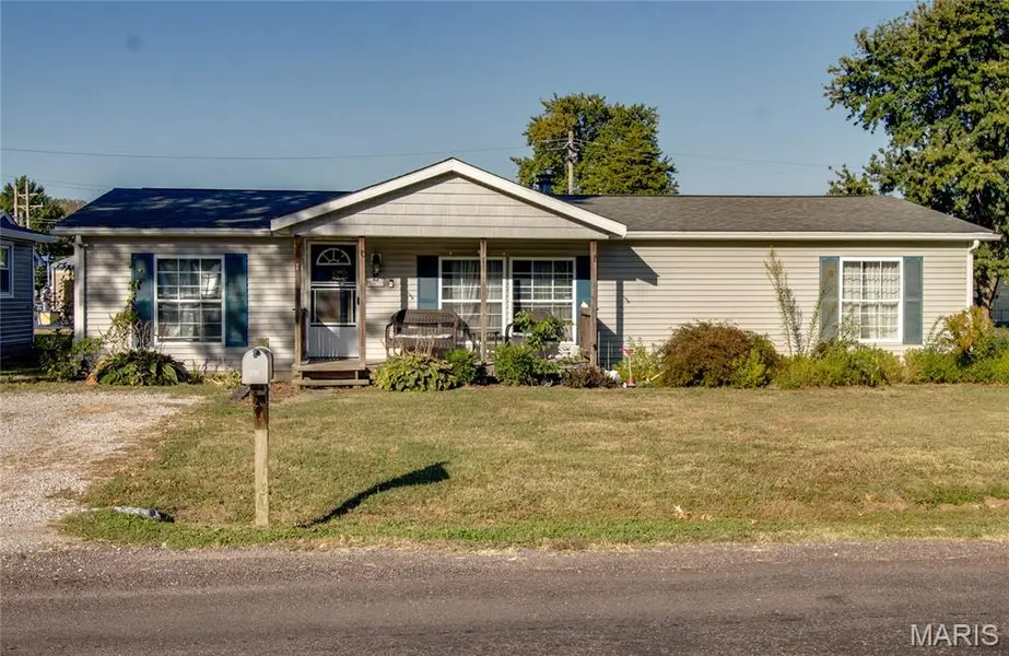 111 Southard PL, South Roxana, IL 62087