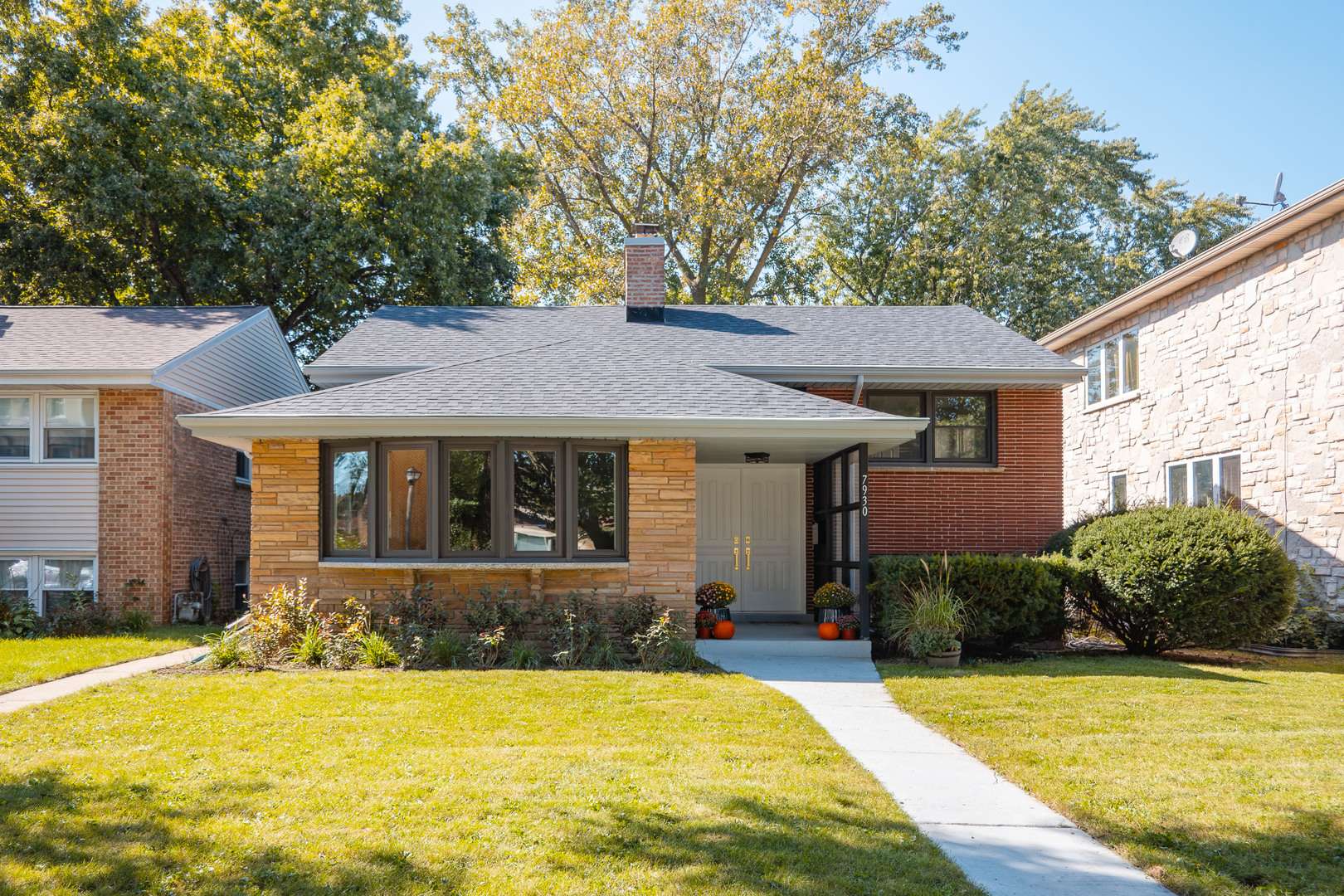 7930 N Kenneth AVE, Skokie, IL 60076