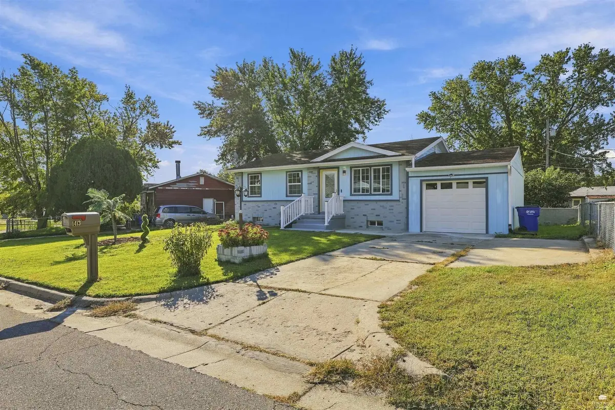 1413 W 14th ST, Junction City, KS 66441