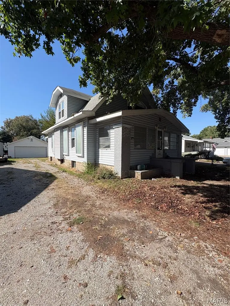 429 Washington AVE, Alton, IL 62024