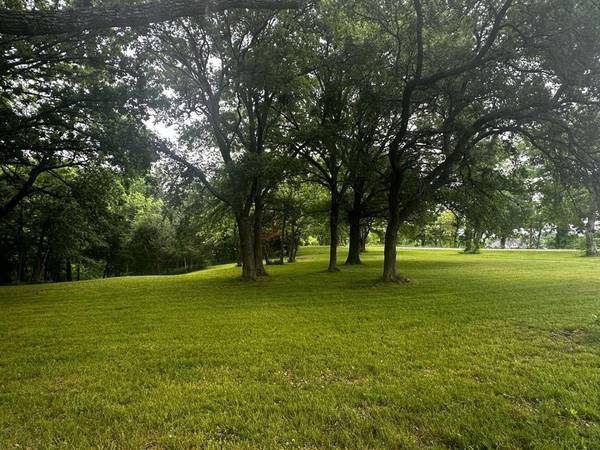 505 Paxton Road, Gunter, TX 75058