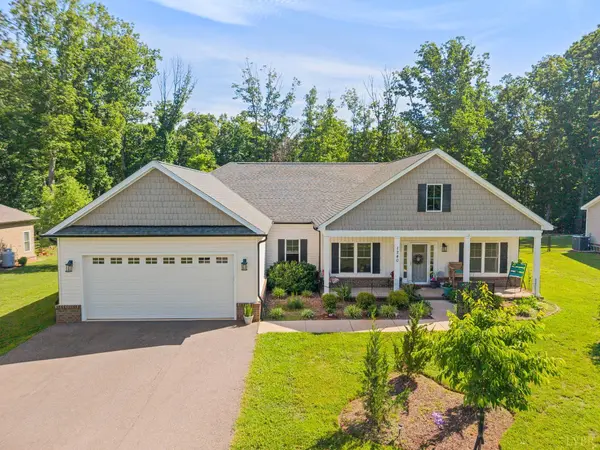 1240 Gladden CIR, Forest, VA 24551