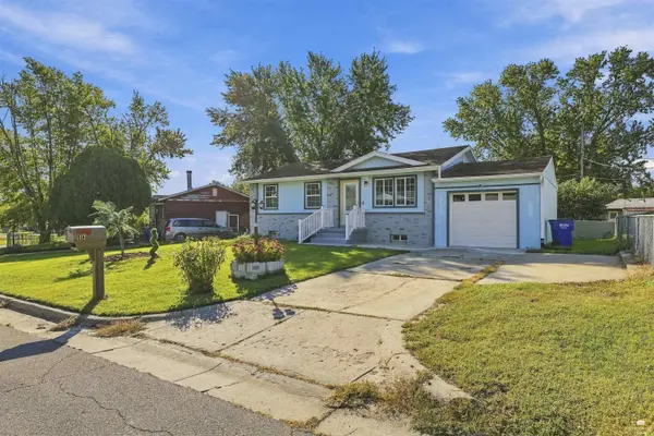 1413 W 14th ST, Junction City, KS 66441