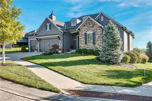 17225 Bradshaw ST, Overland Park, KS 66283