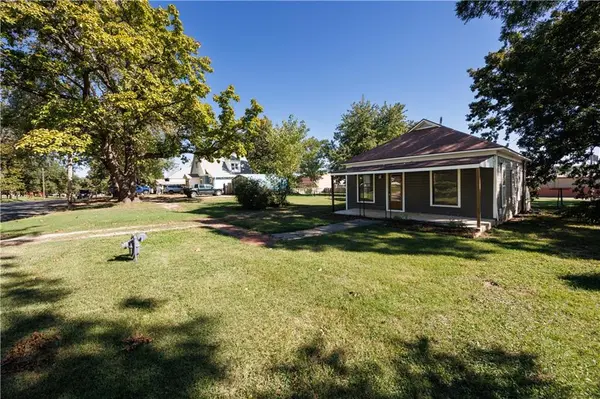 320 S 8th N/A, Fredonia, KS 66736