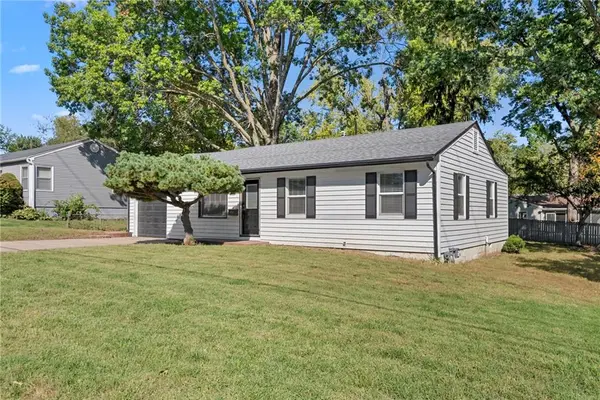 16618 E Salisbury RD, Independence, MO 64056