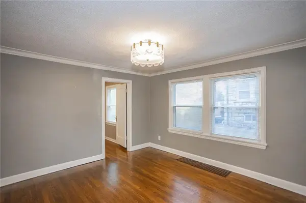 7411 Forest AVE, Kansas City, MO 64131