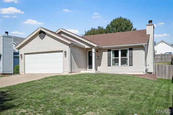 137 Hollow Creek DR, St Peters, MO 63376