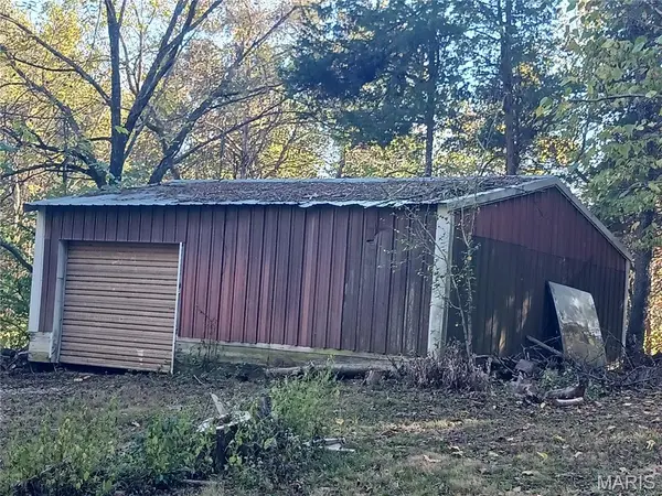 554 Point RD, Farmington, MO 63640