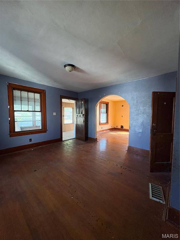 429 Washington AVE, Alton, IL 62024