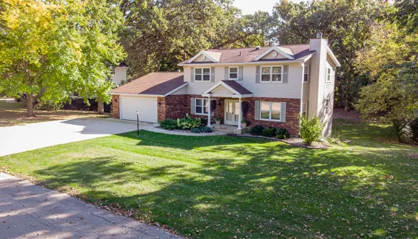 732 Santa Fe DR, Freeport, IL 61032