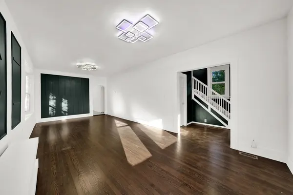 10504 S Lafayette AVE, Chicago, IL 60628