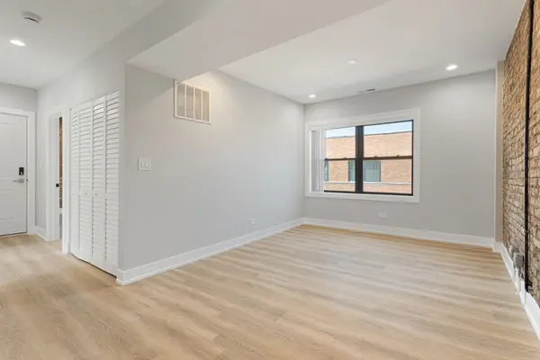 1550 W Juneway TER #1D, Chicago, IL 60626