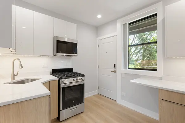 1550 W Juneway TER #1D, Chicago, IL 60626