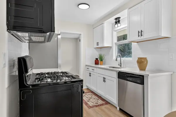 1211 Sunnyside DR, Farmington, MN 55024