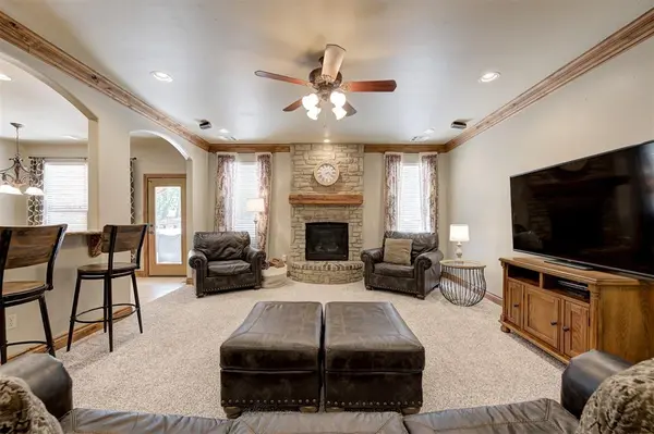 1956 Ella CT, Edmond, OK 73034