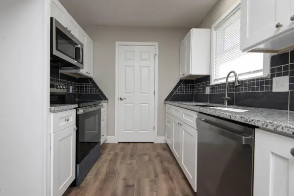 3202 W Calhoun ST, Springfield, MO 65802