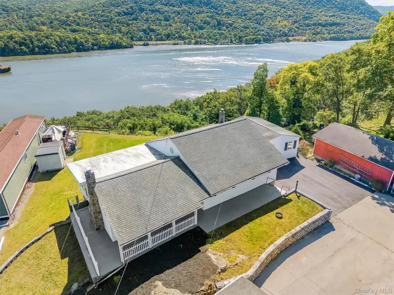 21 Rivercrest RD, Fort Montgomery, NY 10922