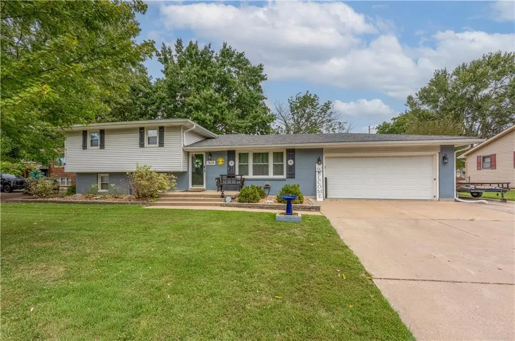 2608 Wing AVE, Sedalia, MO 65301