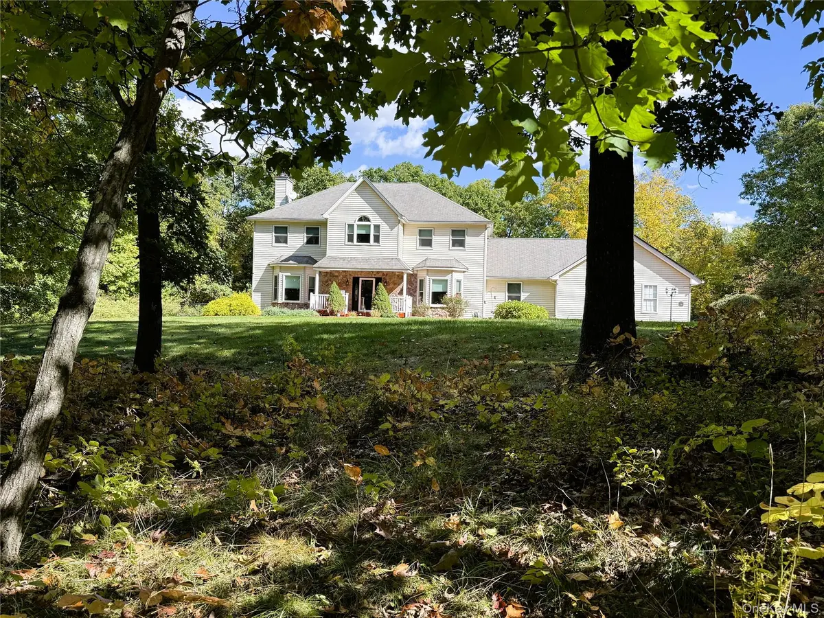 1150 E Mombasha RD, Monroe, NY 10950