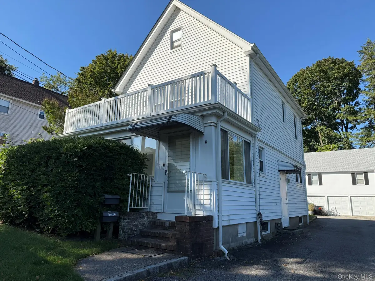6 Red Brook TER, Great Neck, NY 11024