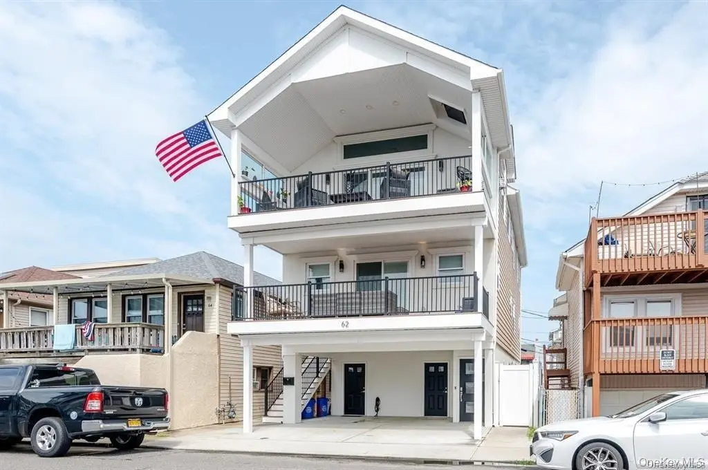 62 Ohio AVE #Upper, Long Beach, NY 11561