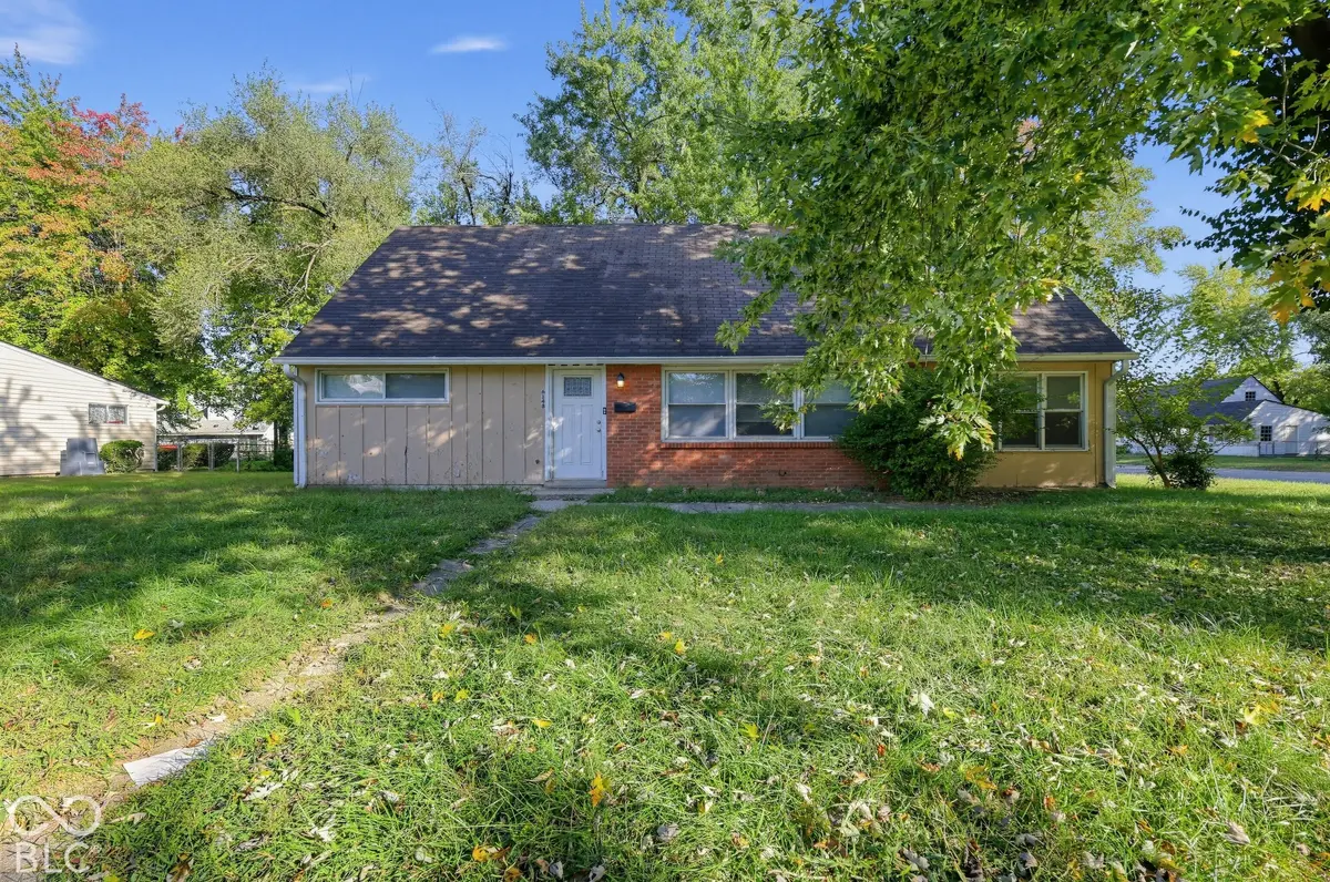 6148 Roselawn DR, Indianapolis, IN 46226